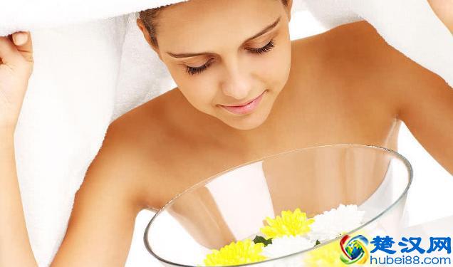 如何去除黑头让鼻子变干净？分享4个简单方法，去黑头收缩毛孔