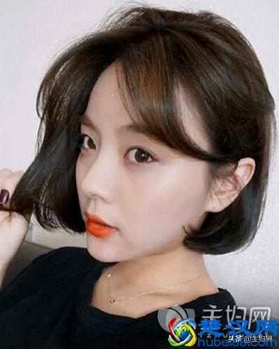 鹅蛋脸适合什么发型？选对发型颜值翻一倍，简约慵懒风你肯定喜欢