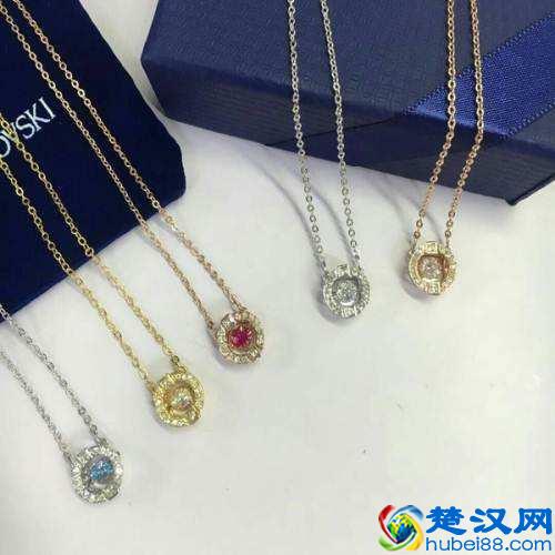 圣诞送女朋友什么礼物好，圣诞礼物大推荐