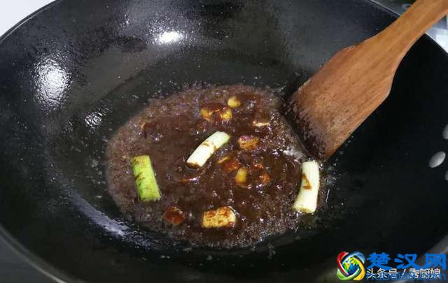 这才是黄花鱼最好吃的做法，味道鲜美，简单易学，下酒必备的好菜