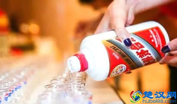 喝酒小窍门教你做酒仙：喝酒前吃什么不容易醉而且又不伤胃呢？