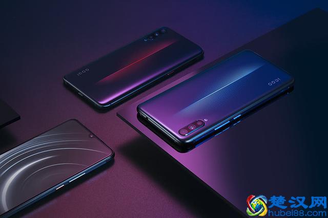 国内性价比最高的4款旗舰手机，颜值高性能强，用三年都不过时！