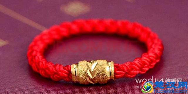 转运珠戒指戴食指是什么含义 戴不同手指的意义