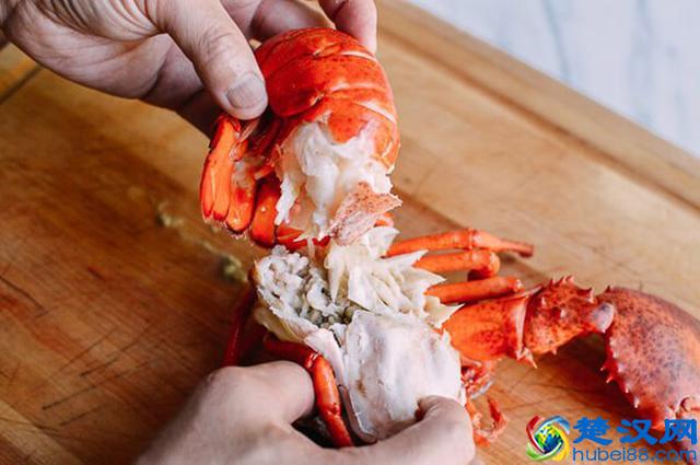 龙虾最好吃的做法，不煎、不油炸，做法简单，开胃又营养！