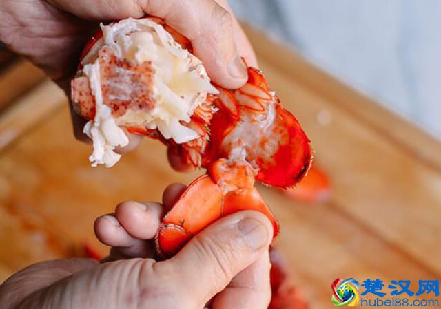 龙虾最好吃的做法，不煎、不油炸，做法简单，开胃又营养！