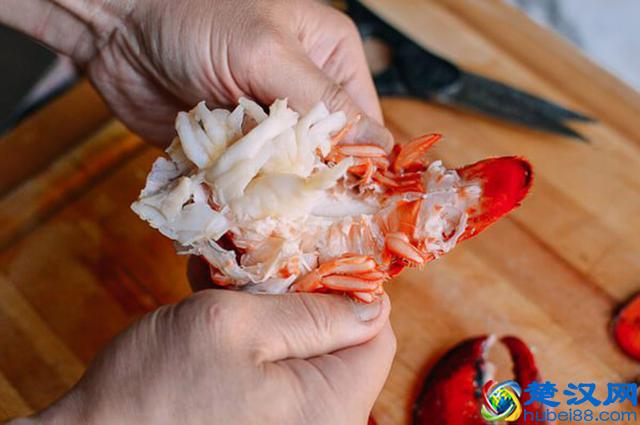 龙虾最好吃的做法，不煎、不油炸，做法简单，开胃又营养！