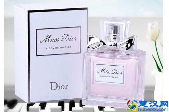 圣诞节送什么礼物好呢,适合送女朋友和闺蜜的香水礼物
