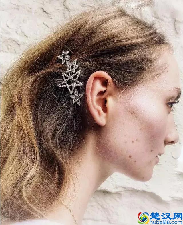 珍珠发夹out！今年这5款好看不贵的ins小发夹美爆了！