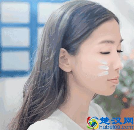 几十块的乳液保湿还美白，每天抹效果堪比sk2！