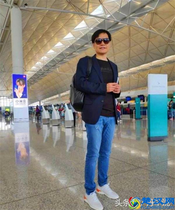 你知道腿粗的男生穿什么牛仔裤好看吗？明星大佬上身示范