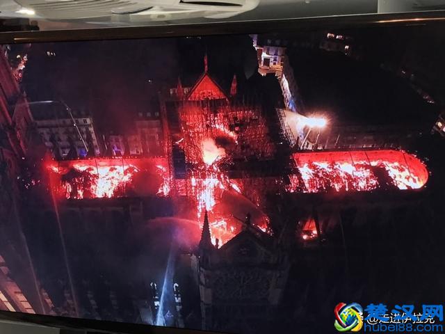 巴黎圣母院的大火让特朗普心急如焚，提出建议却被无情拒绝