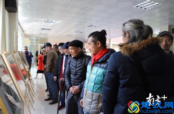 艺术家妙笔生花，让三水南山走入画中