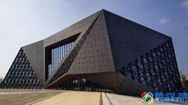 玻璃幕墙与门窗的区别是什么，幕墙与门窗的正确辨别