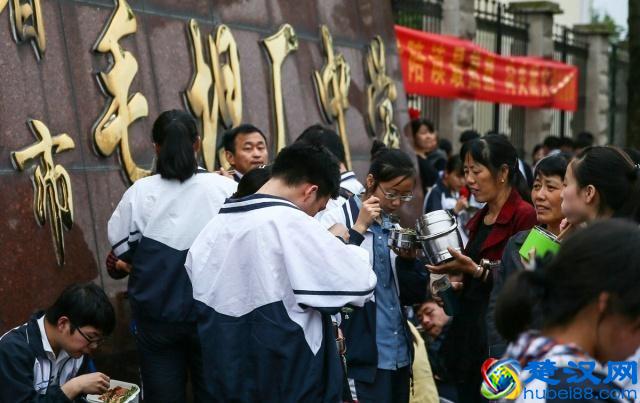 高考有多苦？看看毛坦厂中学作息表，才知道考出好成绩有多不容易