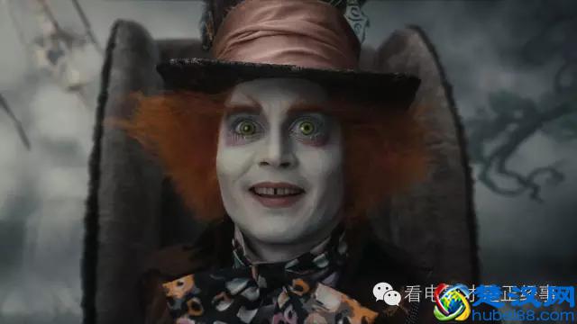 为什么乌鸦会像写字台？