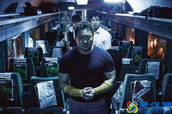 《釜山行2》今年上映，韩国丧尸片《釜山行》，到底好在哪里