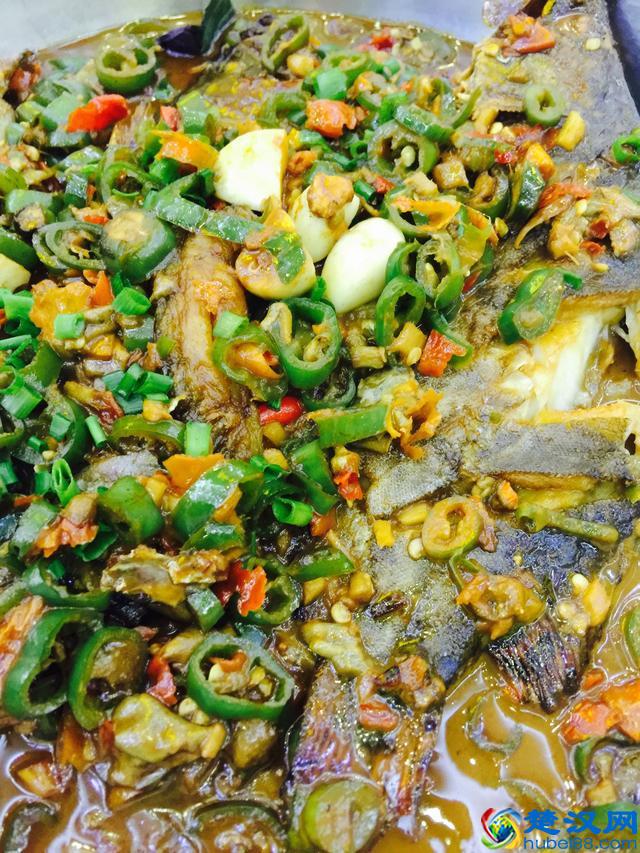 这家店为何凭着老鹅抗枪、酒鬼卤牛肉、味美湘江边！