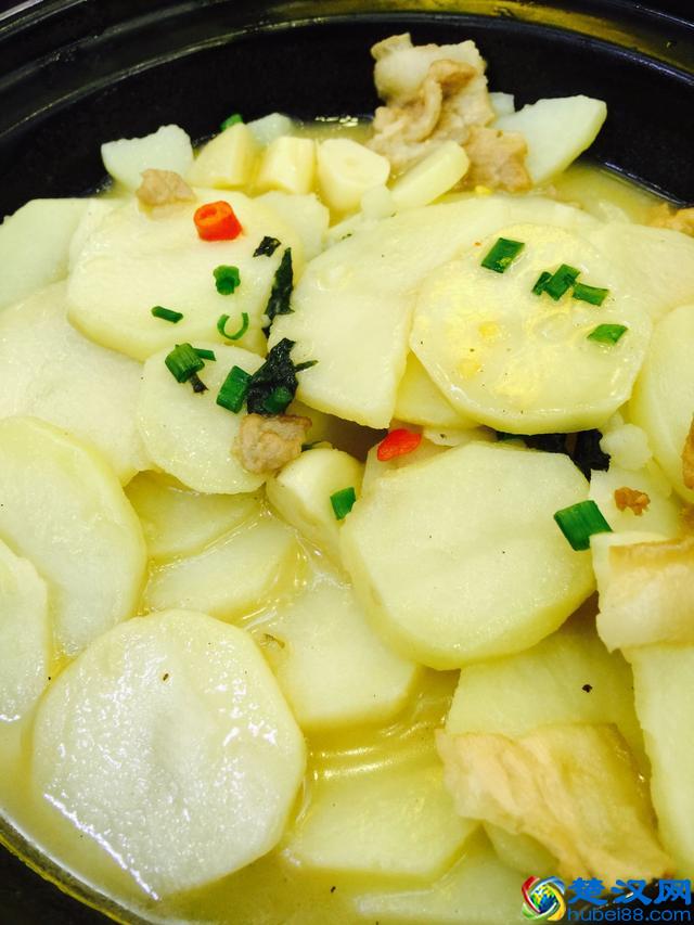 这家店为何凭着老鹅抗枪、酒鬼卤牛肉、味美湘江边！