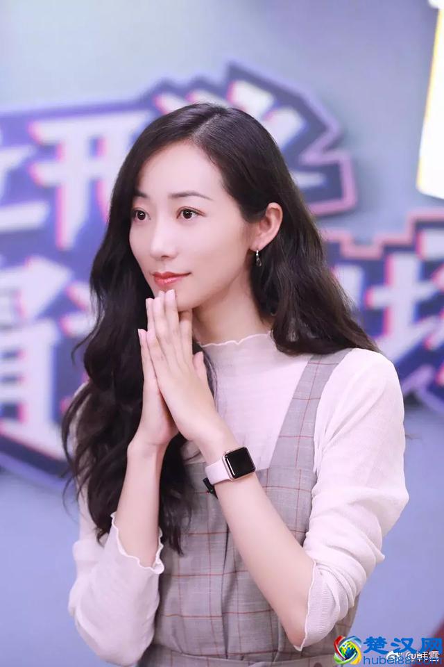 时尚 ▏珠宝和服饰的颜色搭配