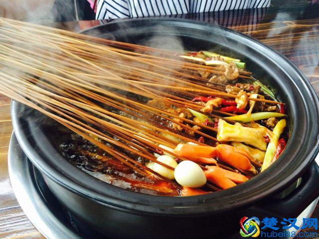 开串串店手续办理起来麻烦吗？需要哪些手续呢？