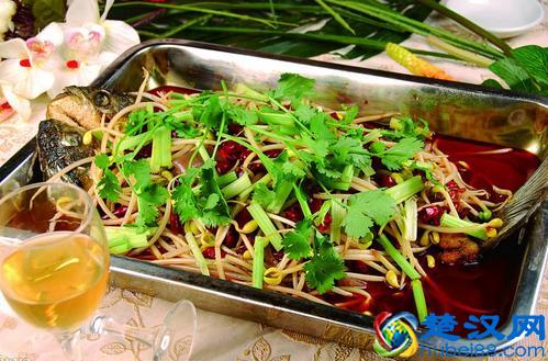 烤鱼吃黑鱼还是清江鱼 烤鱼吃了有什么好处