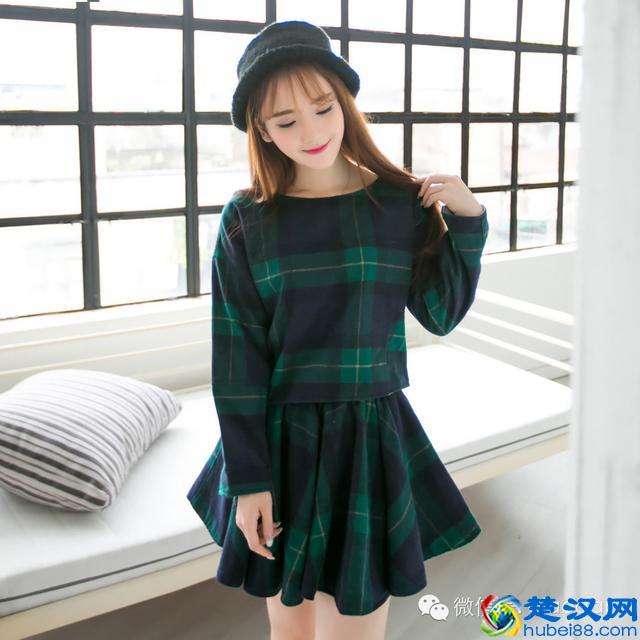 低调墨绿色 感受"春天"气息