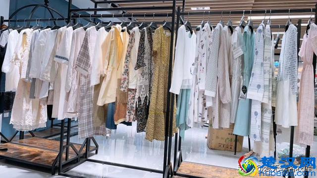 进货杂谈：服装批发拿货最应该注意什么？