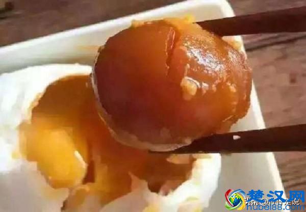 咸鸭蛋的四种腌制方法及如何鉴别咸蛋的好坏，你做对了么?