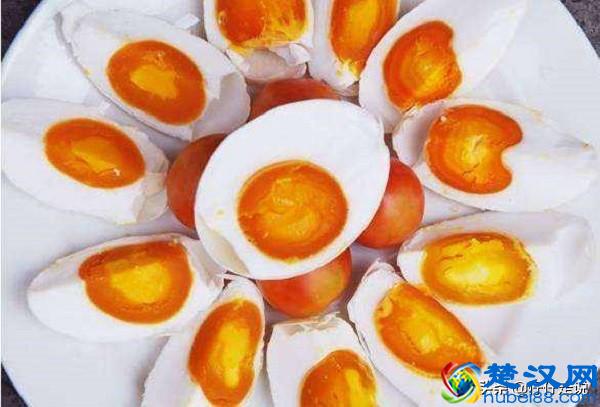 咸鸭蛋的四种腌制方法及如何鉴别咸蛋的好坏，你做对了么?