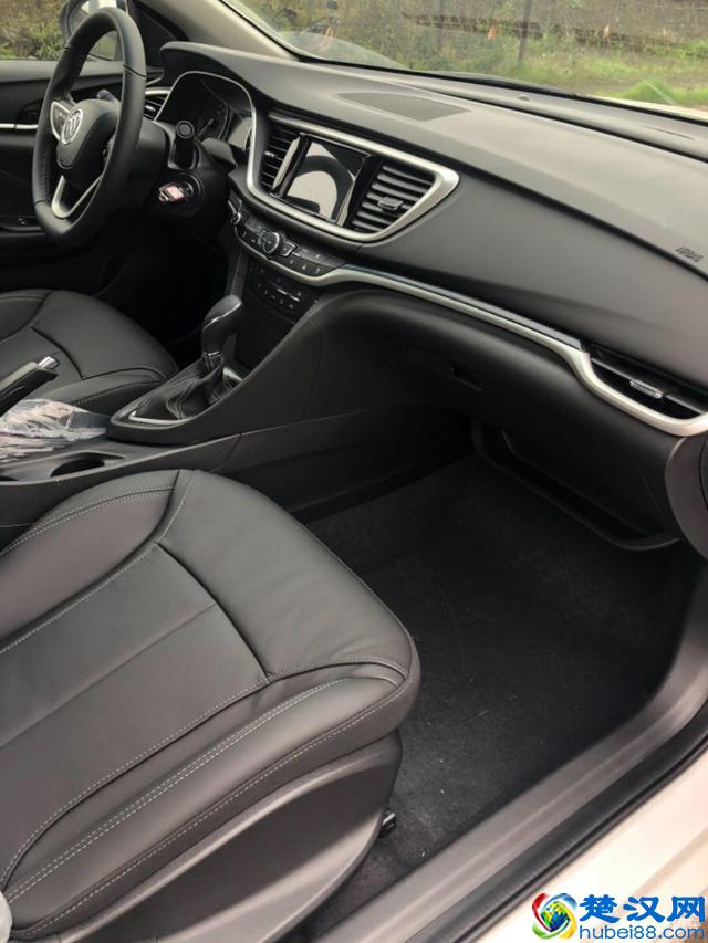 给老婆买个代步车，试驾过卡罗拉之后，最终选择了别克英朗