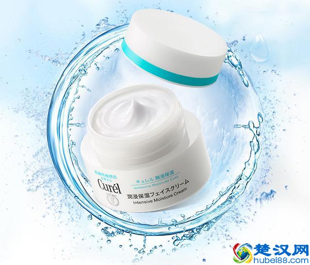 皮肤干燥起皮，拿什么拯救空调房里的敏感肌？