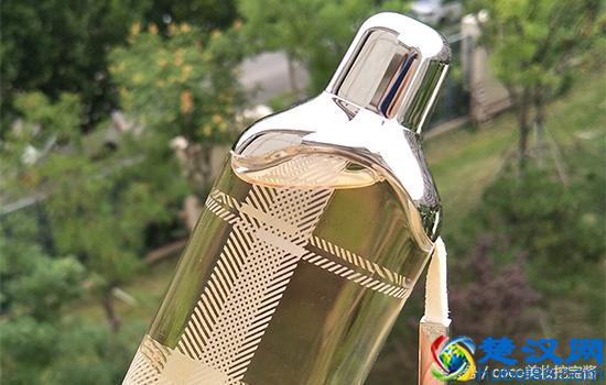 巴宝莉香水哪个好闻？四款经典女香推荐