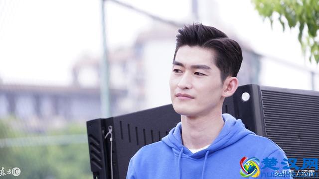 娱乐圈总说小鲜肉小鲜肉，小鲜肉到底是啥意思？都谁算小鲜肉？