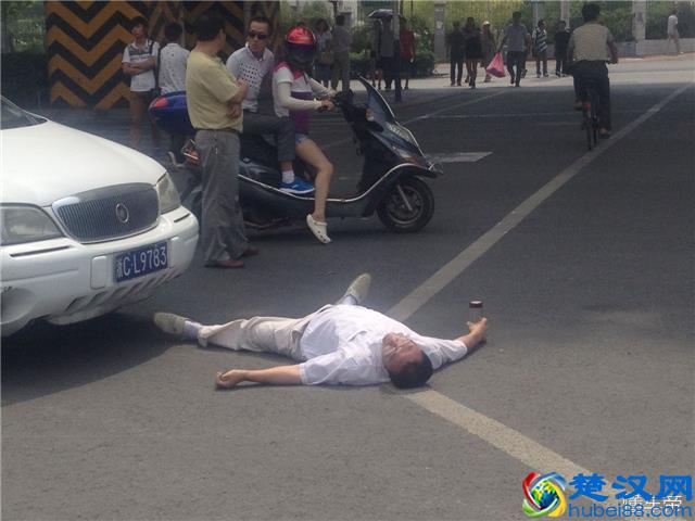 遇到碰瓷怎么办？学会这几招，连专业碰瓷党都怕你了！