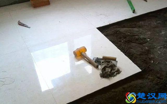 地面铺玻化砖好不好?防滑吗?到亲戚家参观后终于打消顾虑了