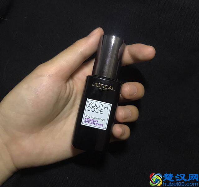 五款大牌眼霜测评：小黑瓶轻薄，欧莱雅抗老，纪梵希很少人用