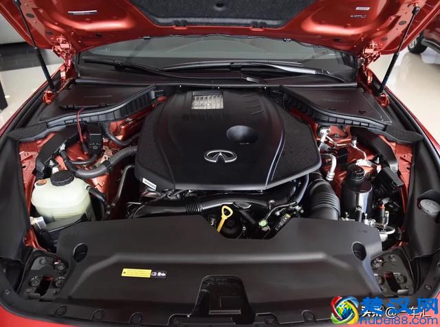 30多万元买跑车，看腻了福特野马，网友：这辆英菲尼迪Q60怎么样