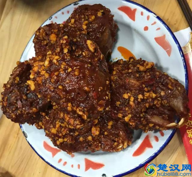 在成都不能错过的8家兔头，家家生意好到爆