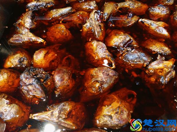 在成都不能错过的8家兔头，家家生意好到爆