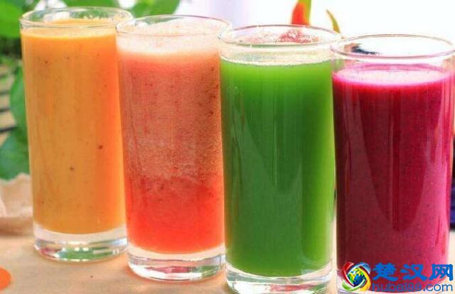 这4种水果“榨成汁”后，全认出的不是吃货就是行家，你认得几个