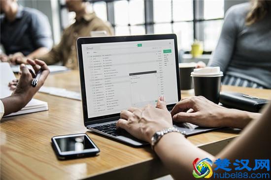 晚上睡不着？试试4个方法，睡觉不再翻来覆去“烙煎饼”