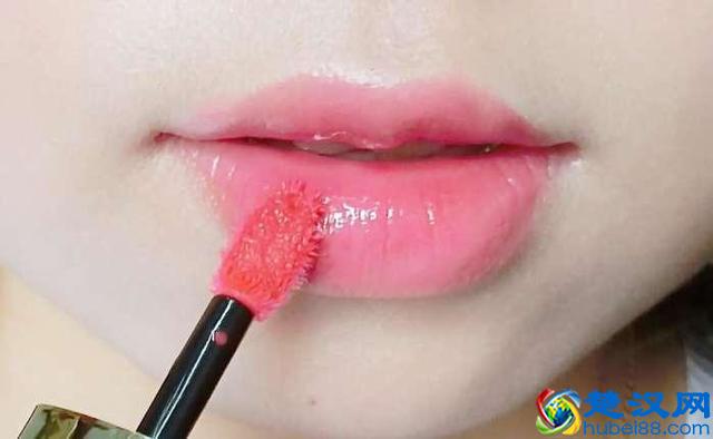 经常熬夜脸色暗黄？学会这个急救方法，分分钟让你容光焕发