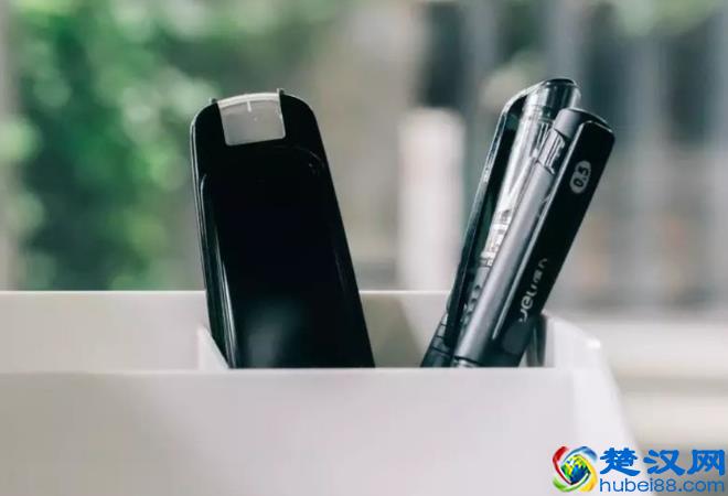 实测揭秘翻译神笔：有道词典笔2.0“扫一扫就能翻”