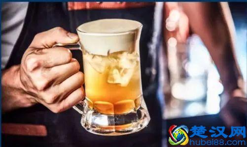 除了好喝还要好玩，餐饮饮品市场迎来变局