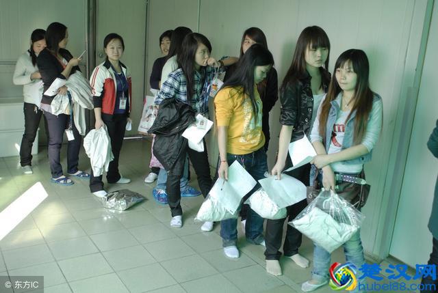 学历不高的女生,做什么可以月入过万?