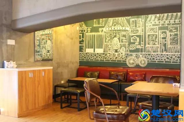 就凭这款奶盖，这家品牌火到了全国