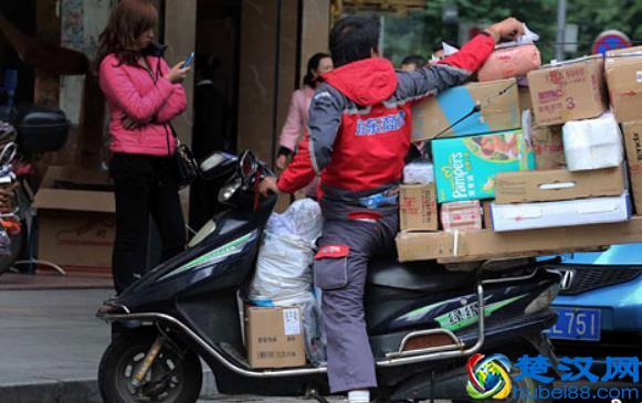 90后男孩创业开网店，一年多时间用户多达600多万