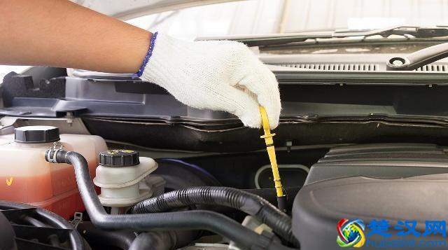 汽车的保养周期到了，但是行驶里程不够，该不该进行保养呢？