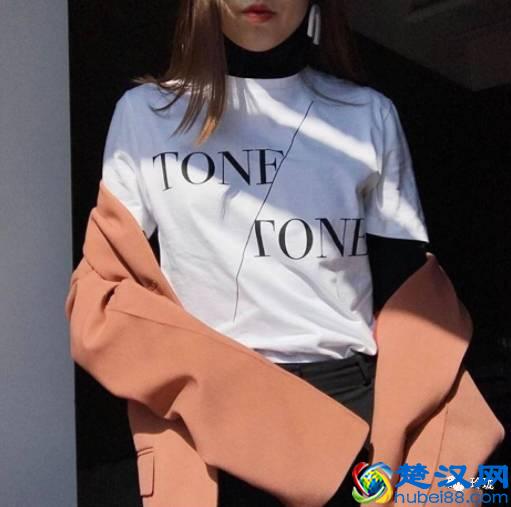 这些百搭时髦，便宜好看的白T恤究竟是啥品牌？