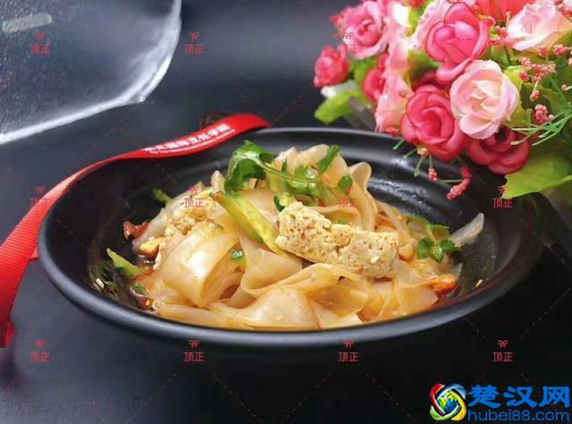 小吃培训：简单好卖摆摊更好的小本创业项目有哪些呢？